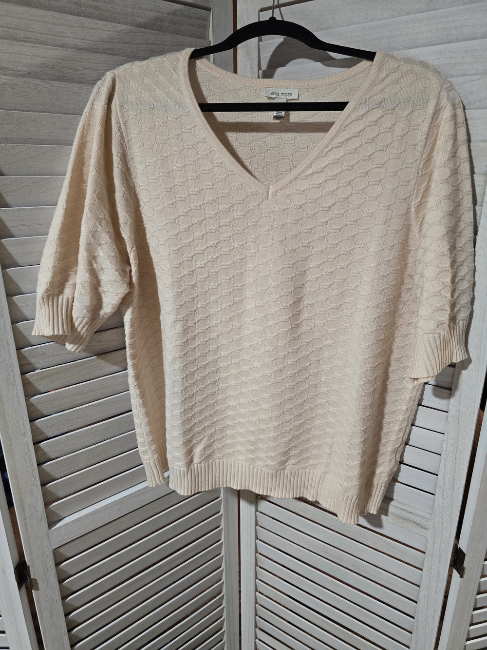 Ella Moss Cream V-Neck Short Sleeve Knit Sweater